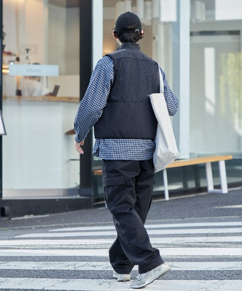 Franklin Climbing（フランクリンクライミング）の「【ESSENTIAL】アウトポケットナイロンベスト《撥水・通気性》（ベスト・メンズ・ホワイト系その他/ブラック・MEDIUM/LARGE/X-LARGE）」の15枚目の写真