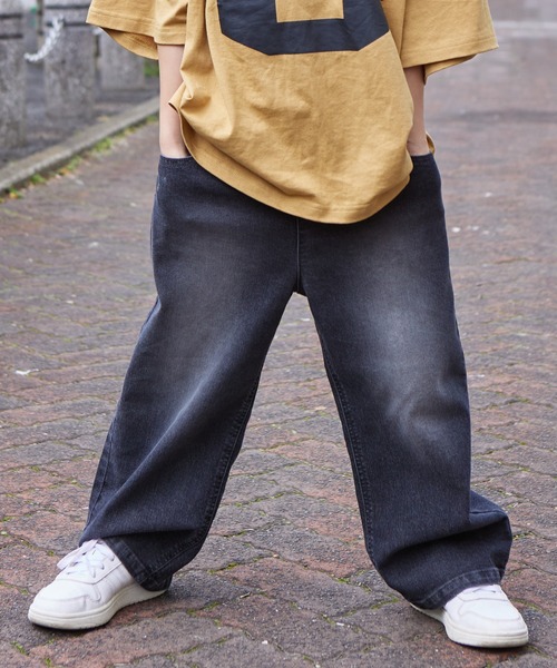 PAIRMANON STREET(ペアマノンストリート)の「【PAIRMANON STREET】ワイド ストレート バギー スプレーダイ デニム パンツ(デニムパンツ・キッズ・インディゴブルー/イエロー/パープル/ブルー/ブラック・140/130/150/160/110/90/100/120)」の6枚目の写真