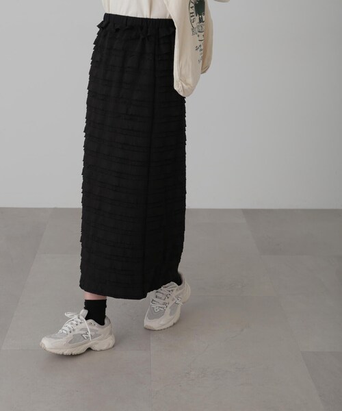 FREE'S MART(フリーズマート)の「カットフリルティアードナロースカート(スカート・レディース・ブラック/ホワイト・MEDIUM/SMALL)」の18枚目の写真