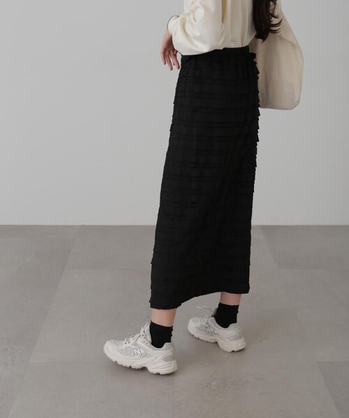 FREE'S MART(フリーズマート)の「カットフリルティアードナロースカート(スカート・レディース・ブラック/ホワイト・MEDIUM/SMALL)」の19枚目の写真