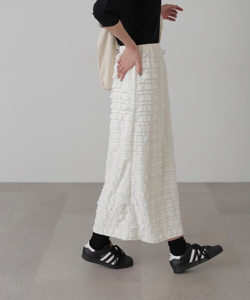 FREE'S MART(フリーズマート)の「カットフリルティアードナロースカート(スカート・レディース・ブラック/ホワイト・MEDIUM/SMALL)」の13枚目の写真