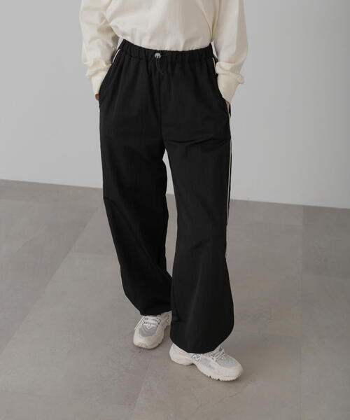 FREE'S MART（フリーズマート）の「サイドラインドロストパンツ（その他パンツ・レディース・ホワイト/ブラック・FREE）」の6枚目の写真