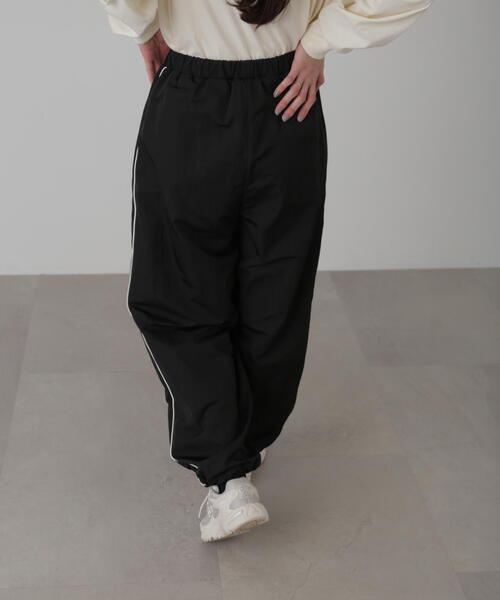 FREE'S MART（フリーズマート）の「サイドラインドロストパンツ（その他パンツ・レディース・ホワイト/ブラック・FREE）」の7枚目の写真