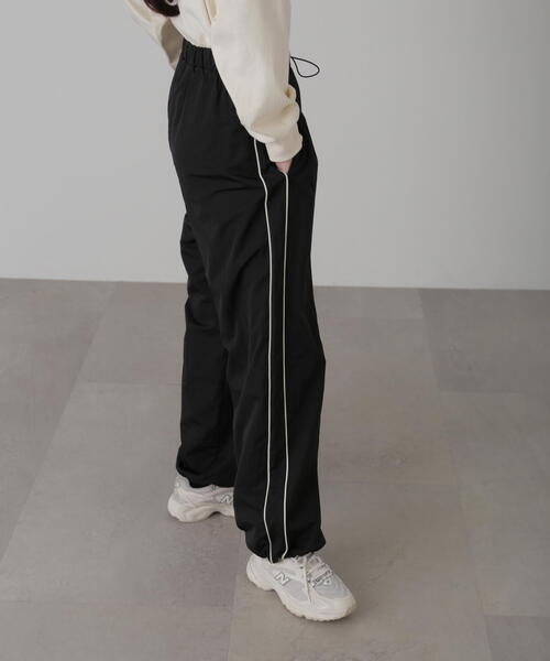 FREE'S MART（フリーズマート）の「サイドラインドロストパンツ（その他パンツ・レディース・ホワイト/ブラック・FREE）」の8枚目の写真