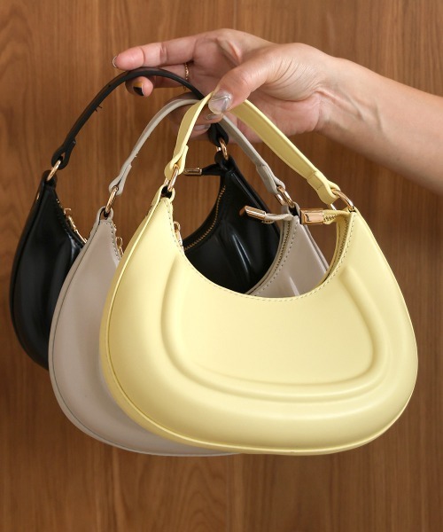 Bab（バブ）の「ラウンドショルダーバッグ（ショルダーバッグ・レディース・イエロー/オフホワイト/ブラック・ONESIZE）」の3枚目の写真
