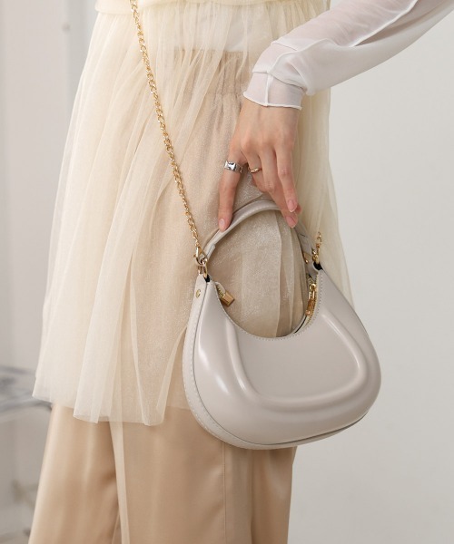 Bab（バブ）の「ラウンドショルダーバッグ（ショルダーバッグ・レディース・イエロー/オフホワイト/ブラック・ONESIZE）」の4枚目の写真