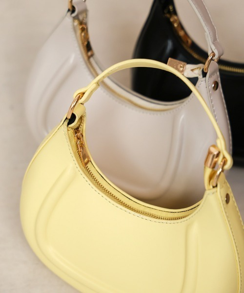 Bab（バブ）の「ラウンドショルダーバッグ（ショルダーバッグ・レディース・イエロー/オフホワイト/ブラック・ONESIZE）」の8枚目の写真