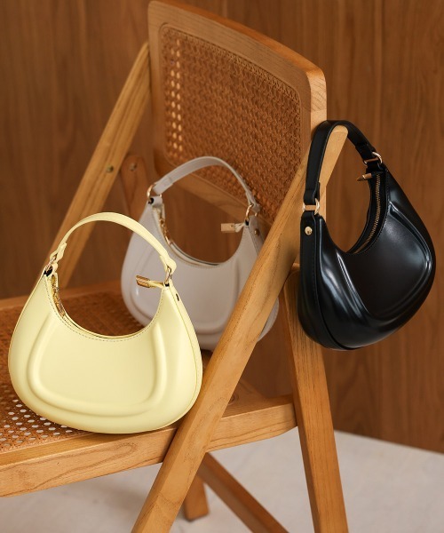 Bab（バブ）の「ラウンドショルダーバッグ（ショルダーバッグ・レディース・イエロー/オフホワイト/ブラック・ONESIZE）」の12枚目の写真