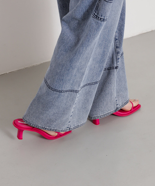 SENSE OF PLACE by URBAN RESEARCH（センスオブプレイスバイアーバンリサーチ）の「ワイドスクエアストラップサンダル（サンダル・レディース・ホワイト/ピンク/ブラック/ライトブルー・SMALL/MEDIUM/LARGE）」の17枚目の写真