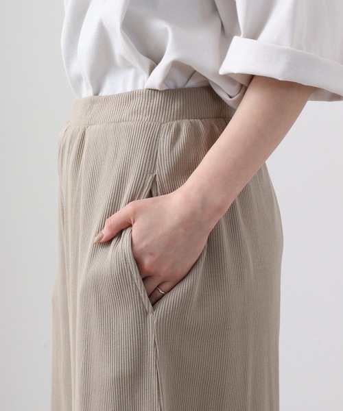 atONE(アットワン)の「atONE 紐付きゆったりカットワイドパンツ(その他パンツ・レディース・ブラック/グレイッシュベージュ/キャメル・L/LL/3L/4L/M)」の12枚目の写真