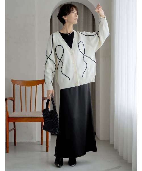 Re:EDIT（リエディ）の「[オケージョン セレモニー][低身長サイズ有]無地orドット柄サテンナロースカート（スカート・レディース・モカ/グレー/ブラック/アイボリー/ブラウン/ブラック系その他/ホワイト系その他・SHORT/MEDIUM/LARGE）」の22枚目の写真