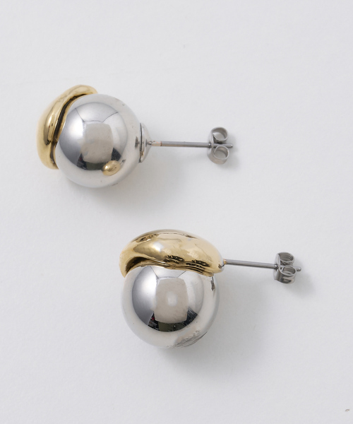 collex（コレックス）の「バイカラーボールピアス（ピアス（両耳用）・レディース・ゴールド/シルバー・フリー）」の10枚目の写真