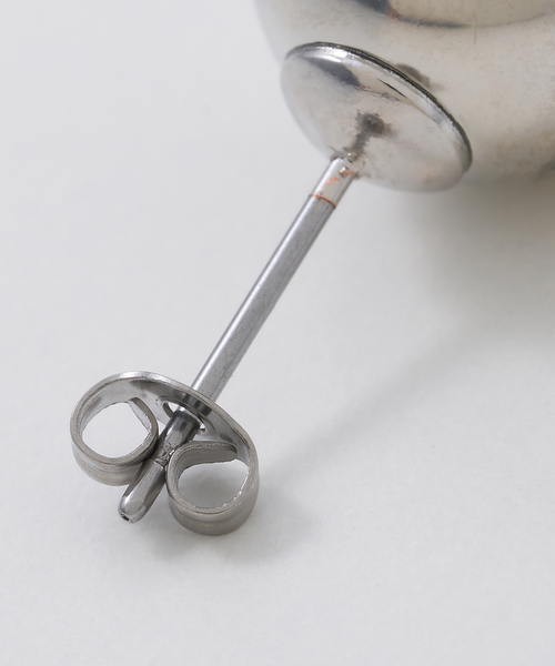 collex（コレックス）の「バイカラーボールピアス（ピアス（両耳用）・レディース・ゴールド/シルバー・フリー）」の7枚目の写真