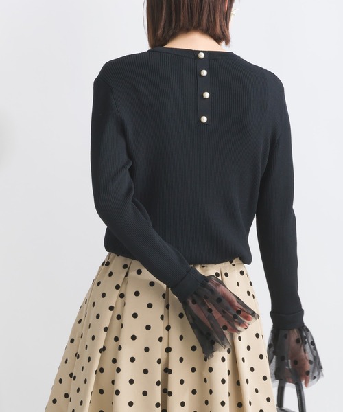 PICCIN PERLA(ピッチンペルラ)の「ドットチュールフレアスリーブニット(ニット/セーター・レディース・ホワイト系その他/ブラック/オフホワイト/チャコールグレー・M)」の3枚目の写真