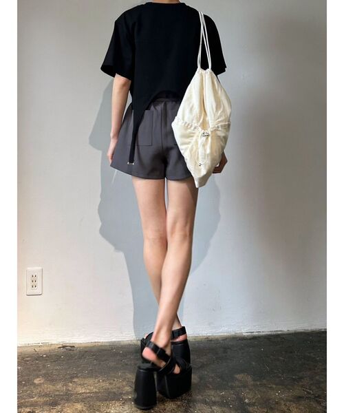 EMODA（エモダ）の「ナイロンドローストリングバッグ（バックパック/リュック・レディース・グレー/ブラック/アイボリー・FREE）」の6枚目の写真