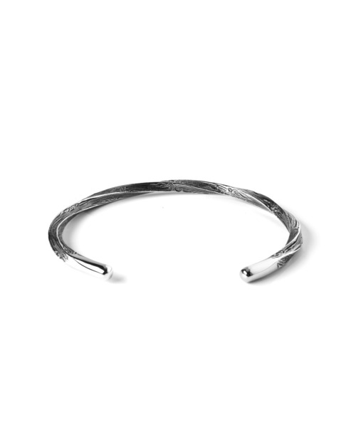 LION HEART（ライオンハート）の「【限定展開】“HAWAIIAN”ツイストバングル/サージカルステンレス（金属アレルギー対応）【LION HEART / ライオンハート】（バングル/リストバンド・メンズ・シルバー・ONE SIZE）」の5枚目の写真