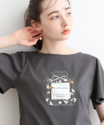 couture brooch | 【オトナ可愛いプリントT】フラワーパフュームフレア袖Tシャツ(Tシャツ/カットソー)