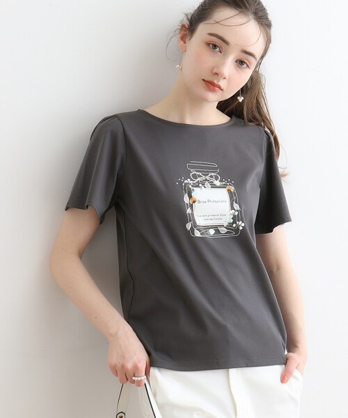 couture brooch（クチュールブローチ）の「◆【マシンウォッシャブル】フラワーパフュームフレア袖Tシャツ（Tシャツ/カットソー・レディース・ピンク/チャコールグレー/オフホワイト/サックスブルー・36/38/40/42）」の21枚目の写真