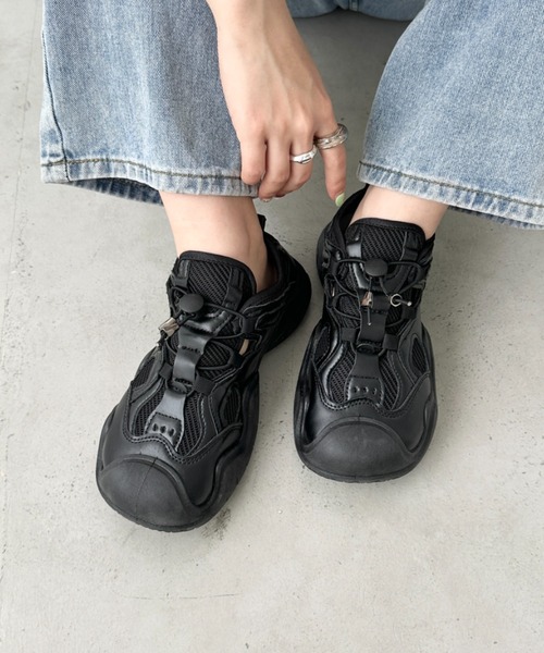 CLEA（クレア）の「ドロストボリュームソール厚底スニーカーサンダル/スポーツサンダル（サンダル・レディース・ブラック/グレー/ブラウン・23.5cm/24.5cm）」の6枚目の写真