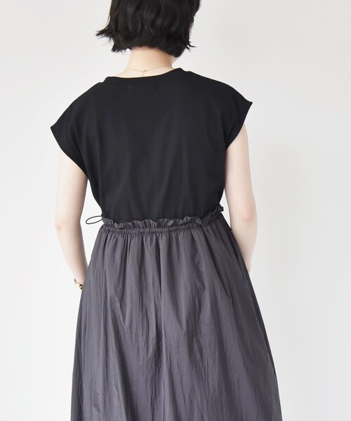 quaranciel（カランシエル）の「quaranciel:〈手洗い可能〉カット × タフタ ドッキング フレンチ バルーン ワンピース（ワンピース・レディース・ブラック/カーキ・ONE SIZE）」の10枚目の写真