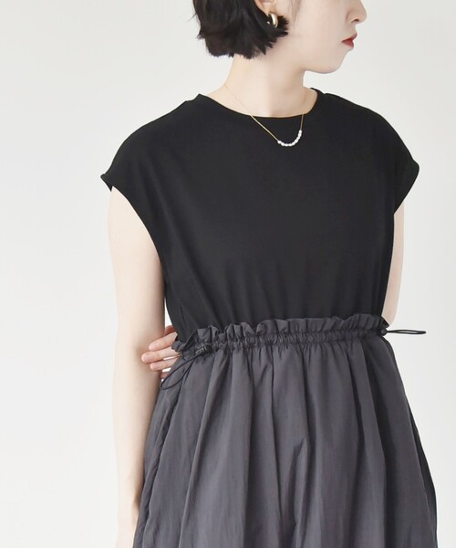 quaranciel（カランシエル）の「quaranciel:〈手洗い可能〉カット × タフタ ドッキング フレンチ バルーン ワンピース（ワンピース・レディース・ブラック/カーキ・ONE SIZE）」の11枚目の写真