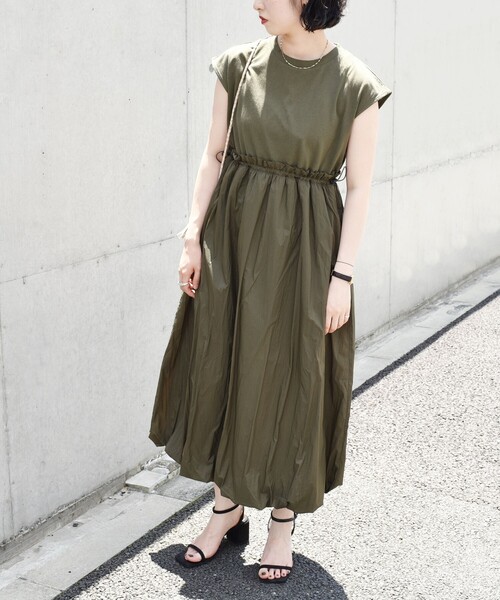 quaranciel（カランシエル）の「quaranciel:〈手洗い可能〉カット × タフタ ドッキング フレンチ バルーン ワンピース（ワンピース・レディース・ブラック/カーキ・ONE SIZE）」の14枚目の写真