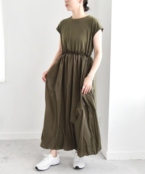 quaranciel（カランシエル）の「quaranciel:〈手洗い可能〉カット × タフタ ドッキング フレンチ バルーン ワンピース（ワンピース・レディース・ブラック/カーキ・ONE SIZE）」の17枚目の写真