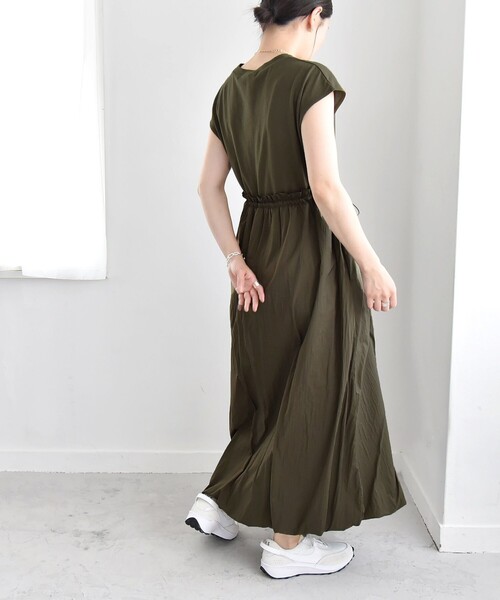 quaranciel（カランシエル）の「quaranciel:〈手洗い可能〉カット × タフタ ドッキング フレンチ バルーン ワンピース（ワンピース・レディース・ブラック/カーキ・ONE SIZE）」の19枚目の写真