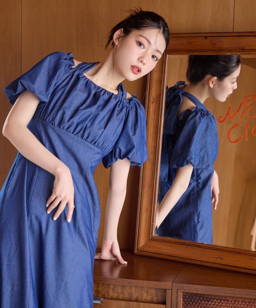 one after another NICE CLAUP（ワンアフターアナザーナイスクラップ）の「袖ボリュームワンピース（ワンピース・レディース・レッド/オフホワイト/ブルー/ブラック・FREE）」の11枚目の写真