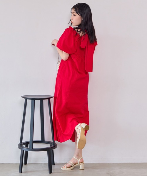 one after another NICE CLAUP（ワンアフターアナザーナイスクラップ）の「袖ボリュームワンピース（ワンピース・レディース・レッド/オフホワイト/ブルー/ブラック・FREE）」の21枚目の写真
