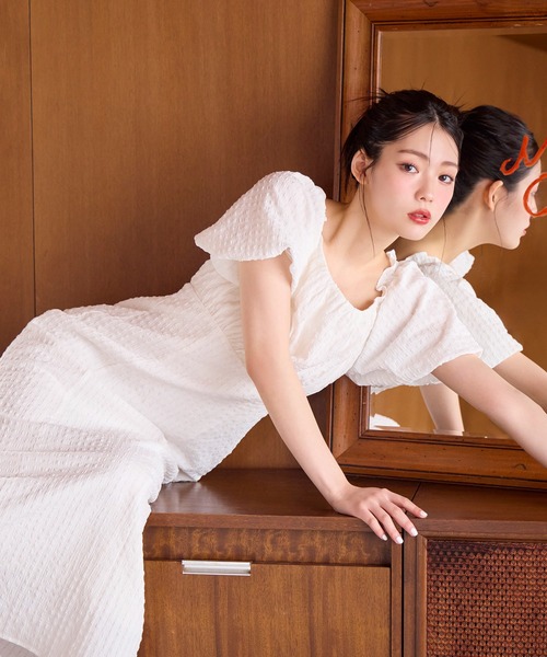 one after another NICE CLAUP（ワンアフターアナザーナイスクラップ）の「袖ボリュームワンピース（ワンピース・レディース・レッド/オフホワイト/ブルー/ブラック・FREE）」の10枚目の写真