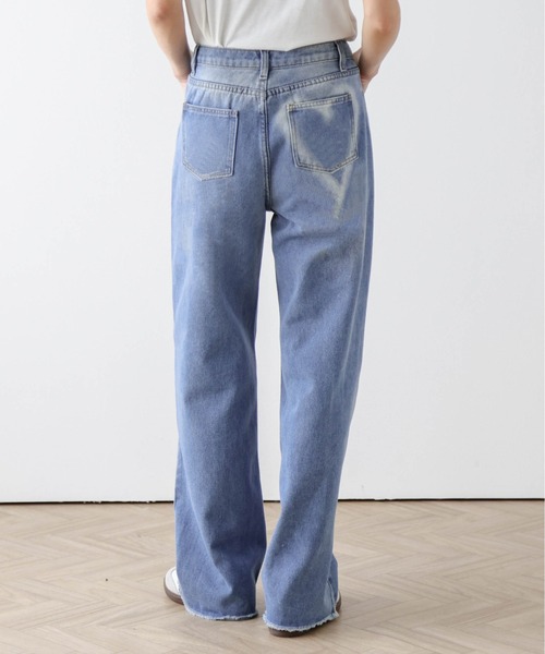 AMELY(エミリー)の「バックハートストレートデニム(デニムパンツ・レディース・ブルー/ブラック・L/M/S)」の17枚目の写真