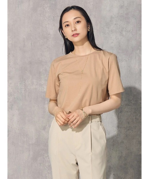 Perfect Suit FActory（パーフェクトスーツファクトリー）の「シルクタッチ　コットン　ベーシックTシャツ　ホワイト/ブラック/グレー/ベージュ/ピンク/イエロー（Tシャツ/カットソー・レディース・ベージュ/オフホワイト/ピンク/イエロー/ブラック/チャコールグレー・M/L）」の4枚目の写真