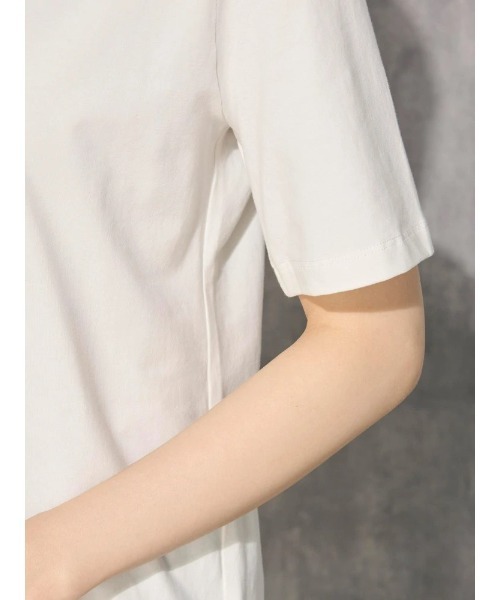 Perfect Suit FActory（パーフェクトスーツファクトリー）の「シルクタッチ　コットン　ベーシックTシャツ　ホワイト/ブラック/グレー/ベージュ/ピンク/イエロー（Tシャツ/カットソー・レディース・ベージュ/オフホワイト/ピンク/イエロー/ブラック/チャコールグレー・M/L）」の11枚目の写真
