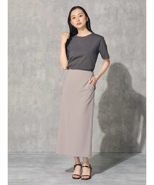 Perfect Suit FActory（パーフェクトスーツファクトリー）の「シルクタッチ　コットン　ベーシックTシャツ　ホワイト/ブラック/グレー/ベージュ/ピンク/イエロー（Tシャツ/カットソー・レディース・ベージュ/オフホワイト/ピンク/イエロー/ブラック/チャコールグレー・M/L）」の20枚目の写真