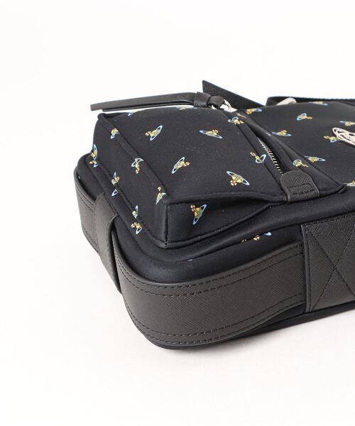 Vivienne Westwood ヴィヴィアンウエストウッド ショルダーバッグ JACKSON SMALL SATCHEL CROSSBODY Vivienne Westwood（ヴィヴィアンウエストウッド）の「JACKSON