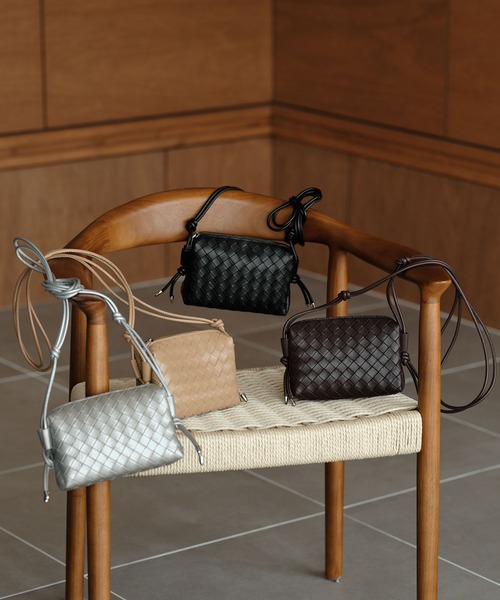 ZAKKA-BOX（ザッカボックス）の「イントレチャートミニポシェット（ショルダーバッグ・レディース・ブラック/シルバー/ベージュ/シルバー系/ブラウン・FREE）」の22枚目の写真