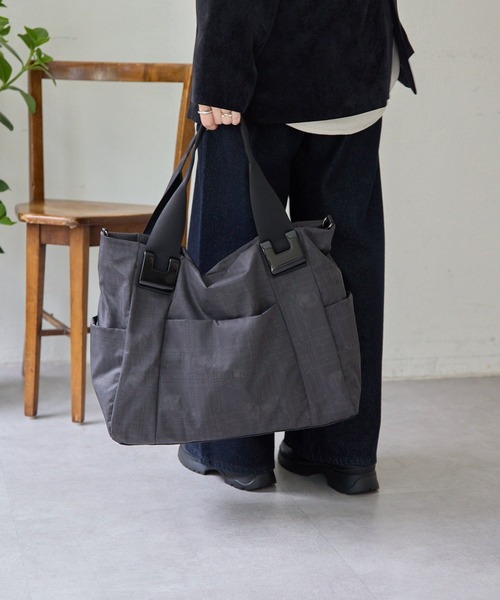 ear PAPILLONNER（イアパピヨネ）の「《WEB限定カラーあり》ショルダー