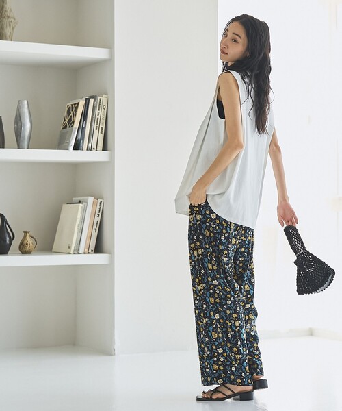 coen（コーエン）の「オータムフラワープリントイージーワイドパンツ（その他パンツ・レディース・ブラウン/ネイビー/ブラック・M/L）」の8枚目の写真