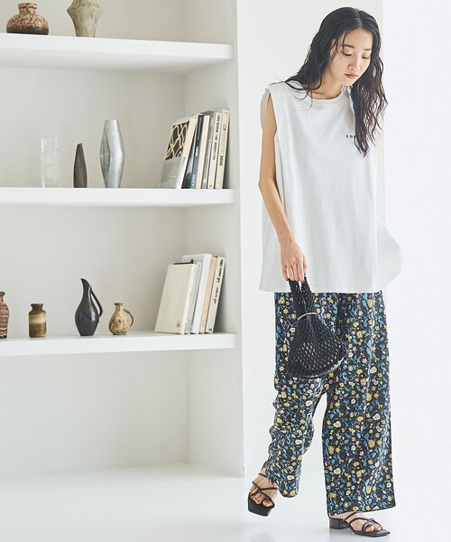 coen（コーエン）の「オータムフラワープリントイージーワイドパンツ（その他パンツ・レディース・ブラウン/ネイビー/ブラック・M/L）」の10枚目の写真