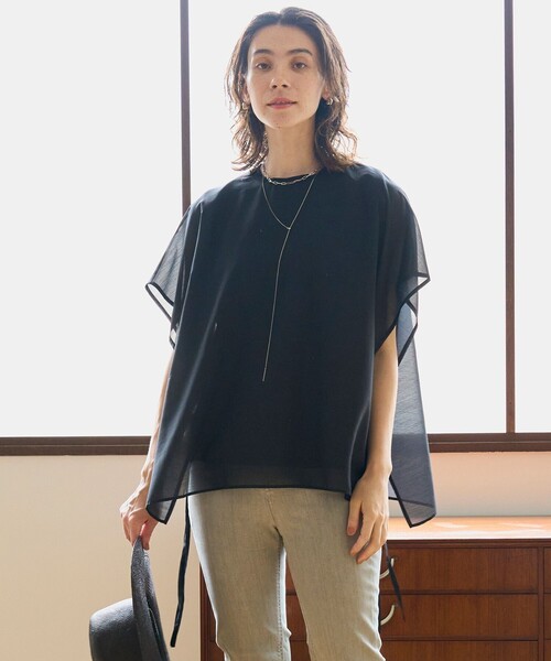 UNFILO(アンフィーロ)の「【洗える】シアーレイヤード Tシャツ(Tシャツ/カットソー・レディース・ブラック系/ホワイト系・MEDIUM/SMALL)」の2枚目の写真
