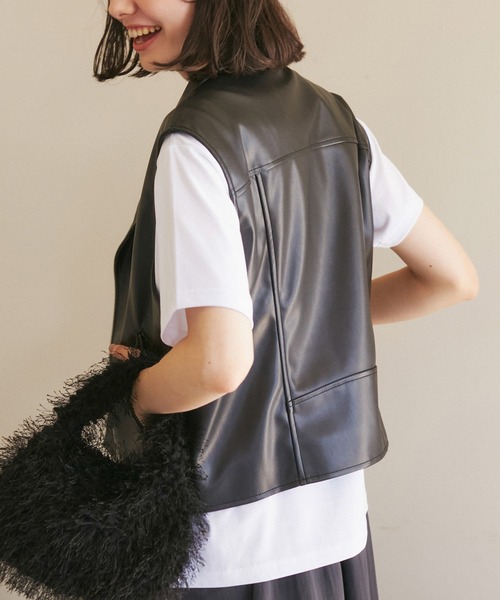 ROPE' PICNIC(ロペピクニック)の「シンセティックレザーノースリーブブルゾン(ライダースジャケット・レディース・ブラック・38)」の11枚目の写真