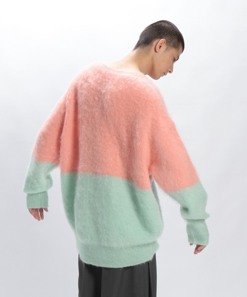 STERNBERG（スタンバーグ）の「キッドモヘアクルーネックニット（ニット/セーター・メンズ・ブラック/ピンク系その他・LARGE/MEDIUM）」の4枚目の写真