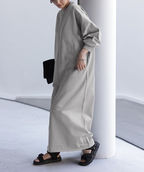 HUG.U（ハグユー）の「スポンジニットワンピース（ワンピース・レディース・ダークブルー/ライトグレー/ブラック/ライトピンク・FREE）」の3枚目の写真