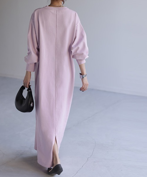 HUG.U（ハグユー）の「スポンジニットワンピース（ワンピース・レディース・ダークブルー/ライトグレー/ブラック/ライトピンク・FREE）」の10枚目の写真