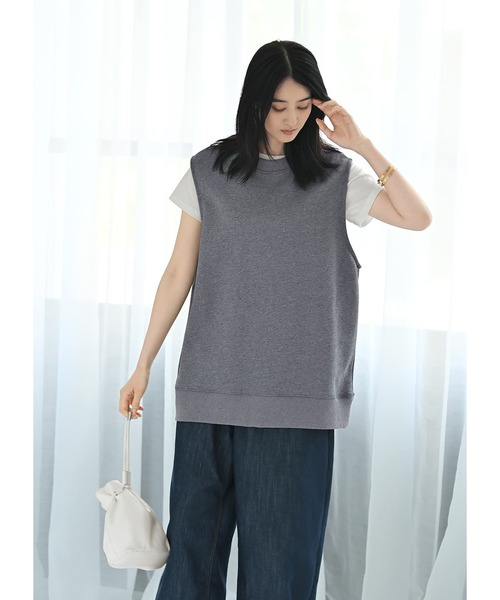 STYLE DELI(スタイルデリ)の「【BLK001】リラックスノースリカットソー(ベスト・レディース・杢グレー/スミクロ・FREE)」の1枚目の写真