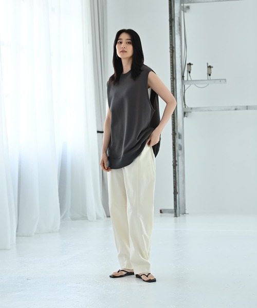 STYLE DELI(スタイルデリ)の「【BLK001】リラックスノースリカットソー(ベスト・レディース・杢グレー/スミクロ・FREE)」の22枚目の写真