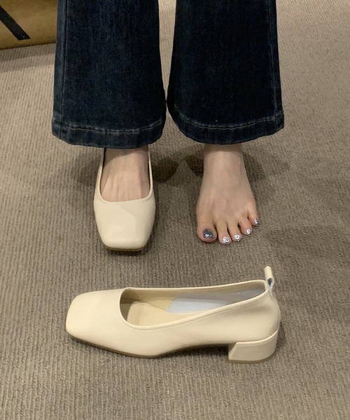 MILAE（ミレ）の「スクエアネックトゥパンプス（パンプス・レディース・ベージュ/ブラック/オフホワイト・23cm/23.5cm/24cm/24.5cm）」の8枚目の写真
