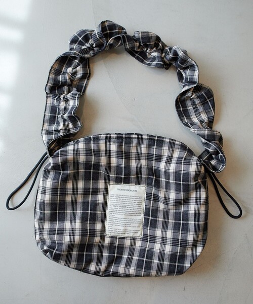 FREAK'S STORE（フリークスストア）の「THEATRE PRODUCTS × FREAK'S STORE/シアタープロダクツ 別注 2WAY チェックギャザーショルダーバッグ（ショルダーバッグ・レディース・ネイビー/ブラック/ワインレッド・ONE SIZE）」の14枚目の写真