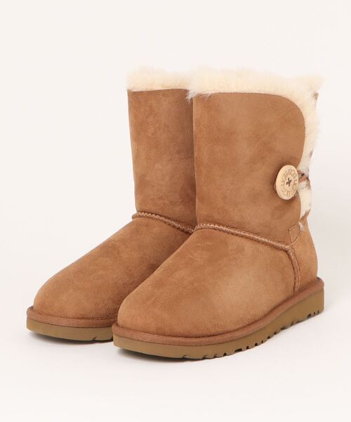 UGG（アグ）の「【W】【it】【IW5】【UGG】WOMENS BAILEY BUTTON II  ムートンブーツ ベイリーボタン 2（ブーツ・レディース・ブラック/ライトベージュ/ダークブラウン/ネイビー/グレー/ブラウン系その他・US5）」の5枚目の写真